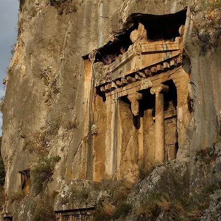 Kabak Avalon Jaktstuga Faralya