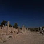 Kabak Avalon 롯지 파랄리아