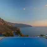Lodge Kabak Avalon